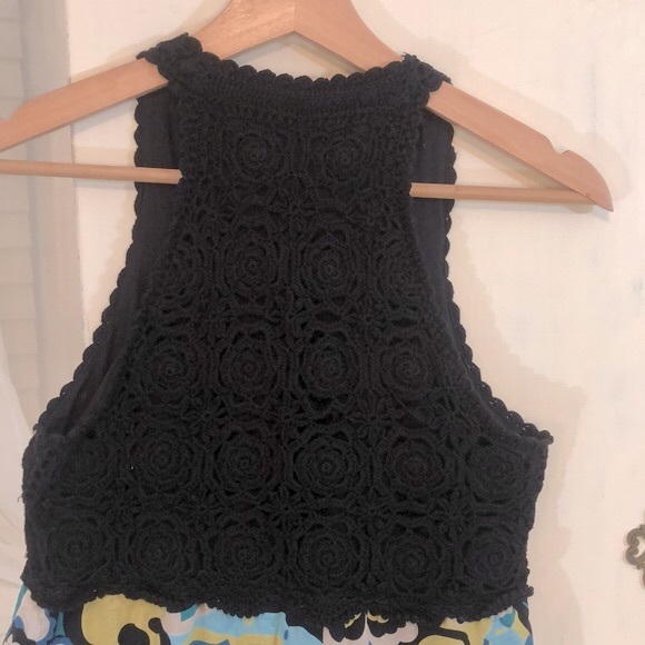 Crocheted Racerback Paisley Print Tank - Picture 7 of 12